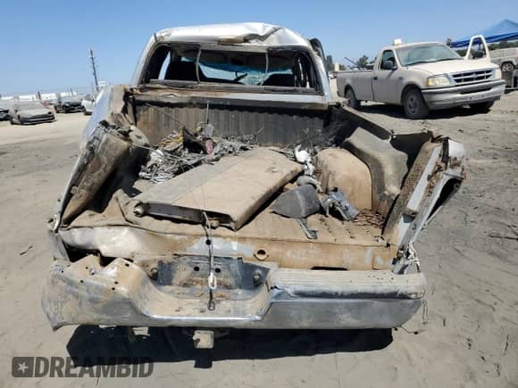 1998 Dodge 1500 with VIN 3B7HC13YXWG154852, listed as a Copart auction lot 71181174 with Not provided miles and Salvage title. Bid and sale history available at DreamBid. Image 6.