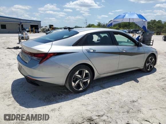 ✅ 2023 Hyundai Elantra SEL • VIN: 5NPLS4AG4PH089952 • Lot: 57362455. Listed on Copart with 39,861 mi. Free auction sales archive from the USA and detailed vehicle history report at DreamBid. Image 3.