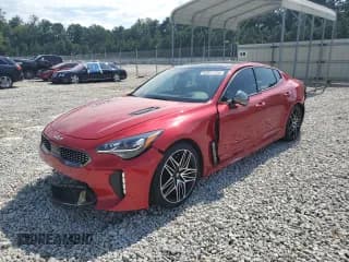 ✅ 2023 Kia Stinger GT2 • VIN: KNAE55LC0P6124302 • Lot: 65821125. Wystawiony na Copart z przebiegiem 46 763 mil. Bezpłatny archiwum sprzedaży aukcyjnych z USA i szczegółowy raport historii pojazdu na DreamBid. Zdjęcie 1.
