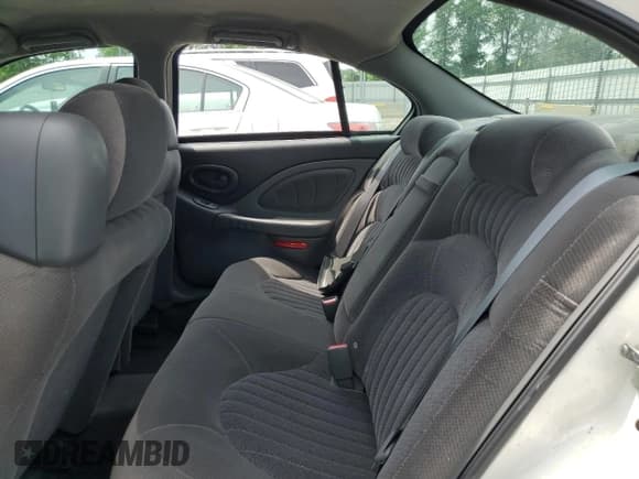 ✅ 2005 Pontiac Bonneville SE • VIN: 1G2HX52K45U189122 • Lot: 57774885. Wystawiony na Copart z przebiegiem 133 484 mil. Bezpłatny archiwum sprzedaży aukcyjnych z USA i szczegółowy raport historii pojazdu na DreamBid. Zdjęcie 10.