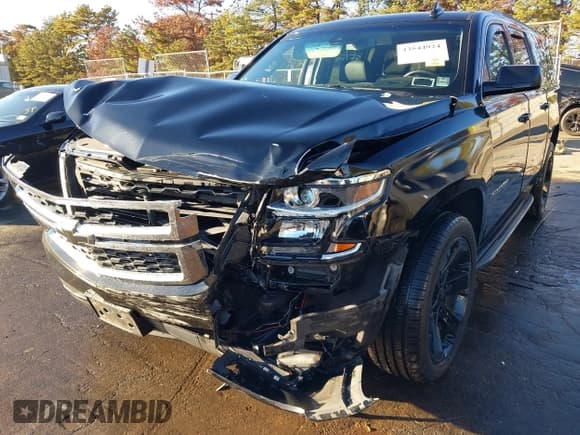 ✅ 2020 Chevrolet Suburban LT • VIN: 1GNSKHKC2LR176418 • Lot: 43544924. Wystawiony na IAAI z przebiegiem 207 318 mil. Bezpłatny archiwum sprzedaży aukcyjnych z USA i szczegółowy raport historii pojazdu na DreamBid. Zdjęcie 6.