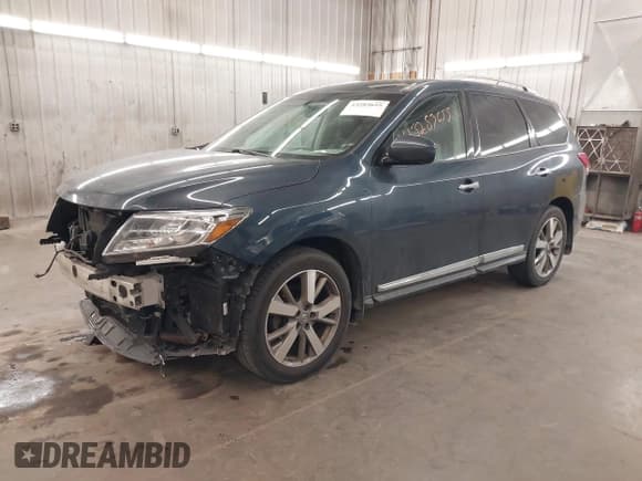 ✅ 2015 Nissan Pathfinder SL • VIN: 5N1AR2MM5FC712851 • Lot: 43283655. Listed on IAAI with 199,532 mi. Free auction sales archive from the USA and detailed vehicle history report at DreamBid. Image 18.
