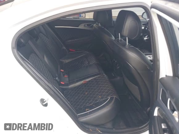 ✅ 2019 Genesis G70 Dynamic • VIN: KMTG34LE9KU027098 • Лот: 41058372. Опубликован ранее на IAAI с пробегом 71 732 миль. Бесплатный доступ к архиву аукционных продаж из США и подробный отчёт об истории автомобиля на DreamBid. Изображение 8.