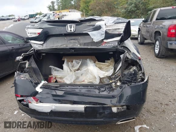 ✅ 2022 Honda Accord Sport • VIN: 1HGCV1F36NA021797 • Lot: 43362306. Listed on IAAI with 44,153 mi. Free auction sales archive from the USA and detailed vehicle history report at DreamBid. Image 15.