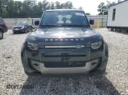 ✅ 2023 Land Rover Defender X-Dynamic SE • VIN: SALE2EEU5P2146443 • Lot: 61043395. Wystawiony na Copart z przebiegiem 30 049 mil. Bezpłatny archiwum sprzedaży aukcyjnych z USA i szczegółowy raport historii pojazdu na DreamBid. Zdjęcie 5.