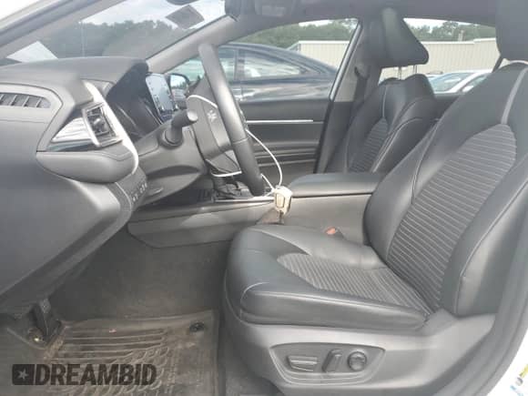 2022 Toyota Camry SE with VIN 4T1G11BK3NU061466, listed as a Copart auction lot 65036965 with 52,958 mi miles and Salvage title. Bid and sale history available at DreamBid. Image 7.