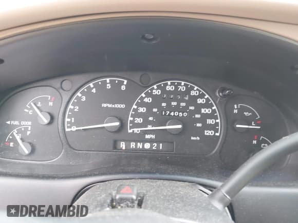 ✅ 2001 Ford Explorer XLT • VIN: 1FMZU73E71ZA79770 • Lot: 42499921. Listed on IAAI with 174,050 mi. Free auction sales archive from the USA and detailed vehicle history report at DreamBid. Image 7.