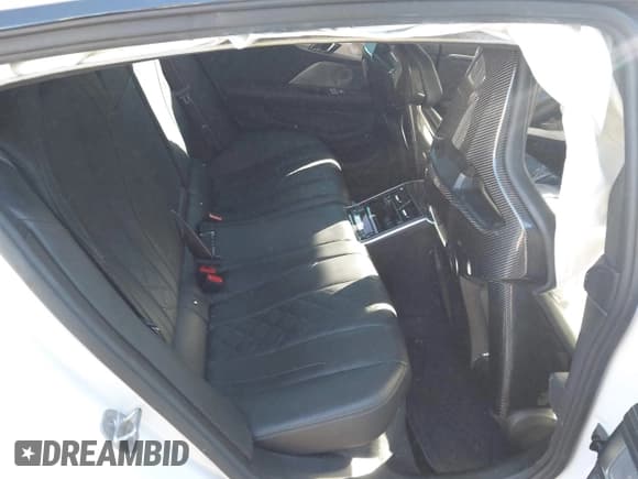 ✅ 2022 BMW M8 Competition • VIN: WBSGV0C01NCH51248 • Lot: 43332770. Wystawiony na IAAI z przebiegiem 53 461 mil. Bezpłatny archiwum sprzedaży aukcyjnych z USA i szczegółowy raport historii pojazdu na DreamBid. Zdjęcie 8.