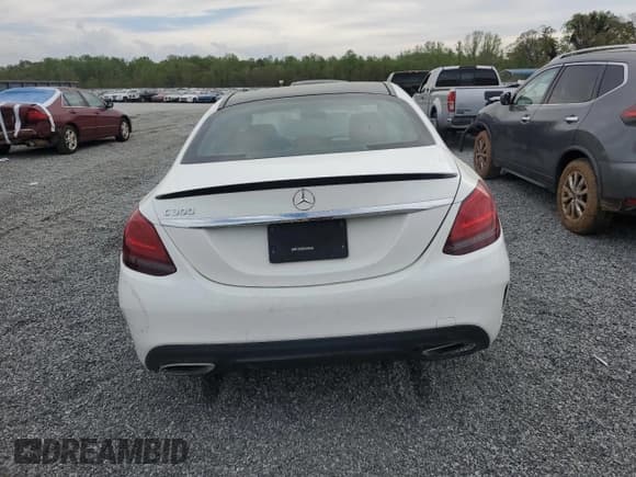 ✅ 2020 Mercedes-Benz C 300 • VIN: WDDWF8DB4LR558023 • Lot: 52019175. Listed on Copart with 57,261 mi. Free auction sales archive from the USA and detailed vehicle history report at DreamBid. Image 6.