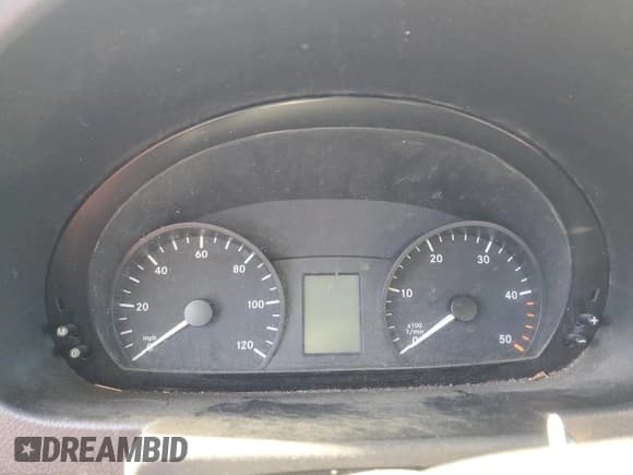 ✅ 2011 Mercedes-Benz Sprinter Cargo • VIN: WD3PE8CB1B5587496 • Lot: 75341714. Wystawiony na Copart z przebiegiem Nie podano. Bezpłatny archiwum sprzedaży aukcyjnych z USA i szczegółowy raport historii pojazdu na DreamBid. Zdjęcie 9.