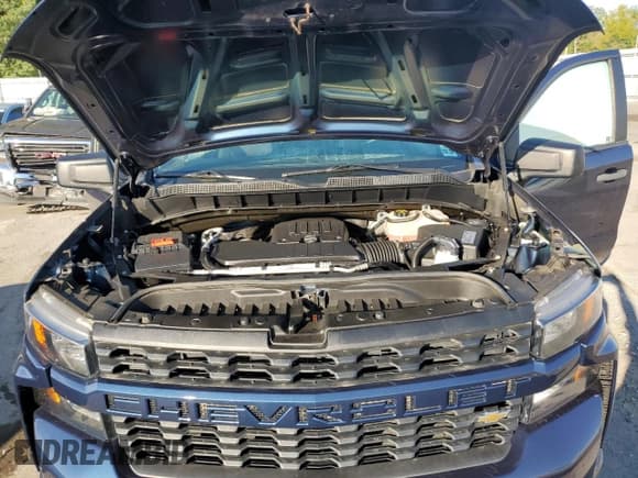 ✅ 2021 Chevrolet Silverado 1500 Custom • VIN: 3GCPYBEK0MG161964 • Lot: 69578144. Wystawiony na Copart z przebiegiem 22 251 mil. Bezpłatny archiwum sprzedaży aukcyjnych z USA i szczegółowy raport historii pojazdu na DreamBid. Zdjęcie 11.