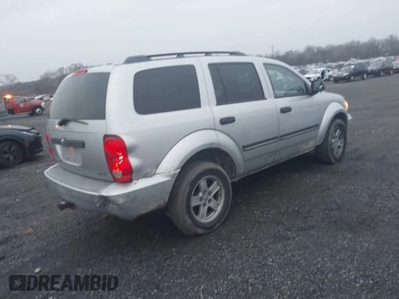 ✅ 2007 Dodge Durango SLT • VIN: 1D8HB48P37F522149 • Lot: 43736078. Listed on IAAI with 203,698 mi. Free auction sales archive from the USA and detailed vehicle history report at DreamBid. Image 4.