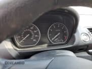 ✅ 2013 BMW 1 Series 128i • VIN: WBAUP7C51DVP24816 • Lot: 76471594. Wystawiony na Copart z przebiegiem Nie podano. Bezpłatny archiwum sprzedaży aukcyjnych z USA i szczegółowy raport historii pojazdu na DreamBid. Zdjęcie 9.