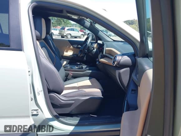 ✅ 2025 Chevrolet Equinox AWD ACTIV • VIN: 3GNAXSEG5SL120570 • Lot: 43167961. Wystawiony na IAAI z przebiegiem 13 289 mil. Bezpłatny archiwum sprzedaży aukcyjnych z USA i szczegółowy raport historii pojazdu na DreamBid. Zdjęcie 5.