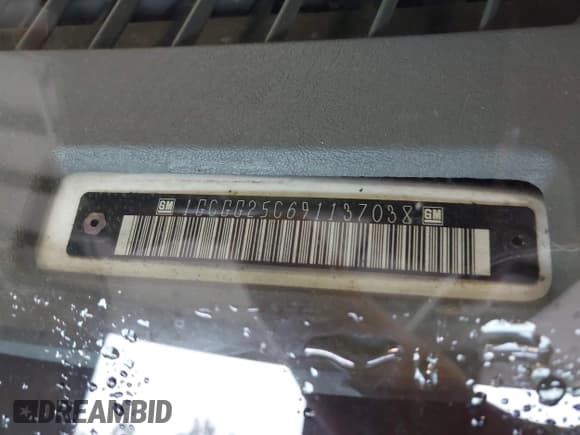 ✅ 2009 Chevrolet Express Cargo • VIN: 1GCGG25C691137038 • Lot: 42602538. Listed on IAAI with 200,648 mi. Free auction sales archive from the USA and detailed vehicle history report at DreamBid. Image 9.