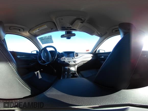 ✅ 2018 Chevrolet Impala LT • VIN: 2G1105S38J9172642 • Lot: 43617684. Wystawiony na IAAI z przebiegiem 198 638 mil. Bezpłatny archiwum sprzedaży aukcyjnych z USA i szczegółowy raport historii pojazdu na DreamBid. Zdjęcie 18.