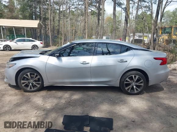 ✅ 2016 Nissan Maxima SL • VIN: 1N4AA6AP9GC406406 • Lot: 41954790. Wystawiony na IAAI z przebiegiem 139 380 mil. Bezpłatny archiwum sprzedaży aukcyjnych z USA i szczegółowy raport historii pojazdu na DreamBid. Zdjęcie 14.