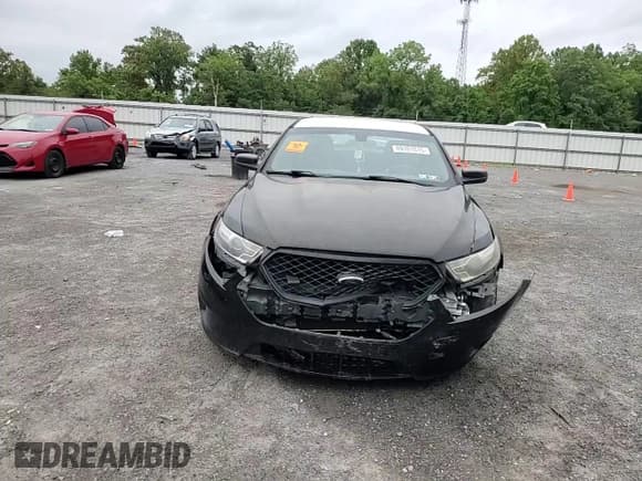 ✅ 2014 Ford Police Interceptor • VIN: 1FAHP2MK0EG148451 • Lot: 69101515. Wystawiony na Copart z przebiegiem 192 918 mil. Bezpłatny archiwum sprzedaży aukcyjnych z USA i szczegółowy raport historii pojazdu na DreamBid. Zdjęcie 13.