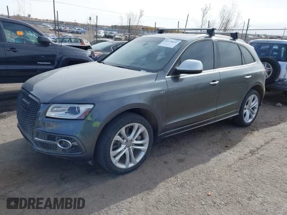 ✅ 2015 Audi SQ5 Premium Plus • VIN: WA1CGAFP3FA056627 • Лот: 41129651. Опубликован ранее на IAAI с пробегом 142 407 миль. Бесплатный доступ к архиву аукционных продаж из США и подробный отчёт об истории автомобиля на DreamBid. Изображение 2.