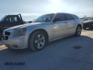 2005 Dodge Magnum SE z VIN 2D4FV48V65H186409, wystawiony jako Copart lot #86053894 z przebiegiem 264 186 mil mil oraz Szkoda całkowita • Salvage title. Historia ofert i sprzedaży dostępna na DreamBid. Obrazek 1.