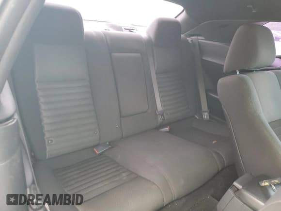 ✅ 2014 Dodge Challenger SXT • VIN: 2C3CDYAG5EH311359 • Lot: 70916784. Wystawiony na Copart z przebiegiem 236 076 mil. Bezpłatny archiwum sprzedaży aukcyjnych z USA i szczegółowy raport historii pojazdu na DreamBid. Zdjęcie 11.