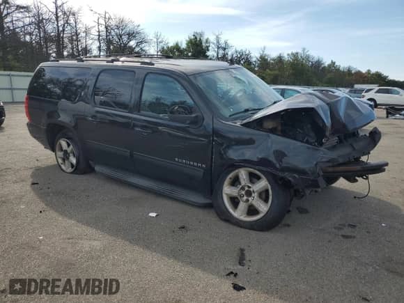 2010 Chevrolet Suburban LT z VIN 1GNUKJE31AR198192, wystawiony jako Copart lot #70546795 z przebiegiem 330 168 mil mil oraz Szkoda całkowita • Salvage title. Historia ofert i sprzedaży dostępna na DreamBid. Obrazek 4.