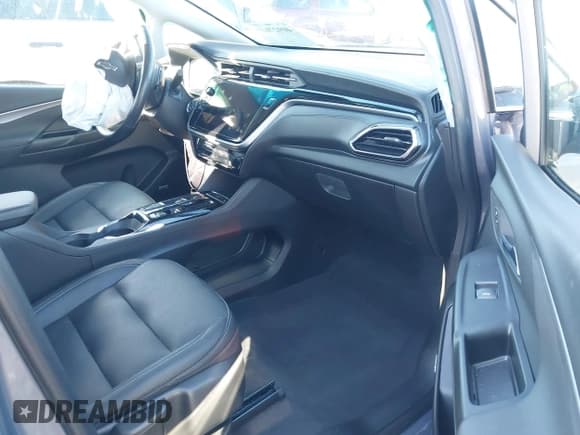 ✅ 2023 Chevrolet Bolt EV 2LT • VIN: 1G1FX6S06P4151216 • Lot: 40927615. Wystawiony na IAAI z przebiegiem 10 859 mil. Bezpłatny archiwum sprzedaży aukcyjnych z USA i szczegółowy raport historii pojazdu na DreamBid. Zdjęcie 5.
