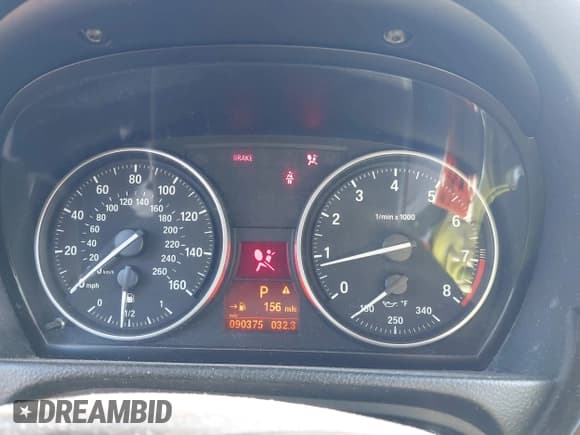 ✅ 2013 BMW 3 Series 328i • VIN: WBADW7C58DE731331 • Lot: 42741667. Listed on IAAI with 90,375 mi. Free auction sales archive from the USA and detailed vehicle history report at DreamBid. Image 15.