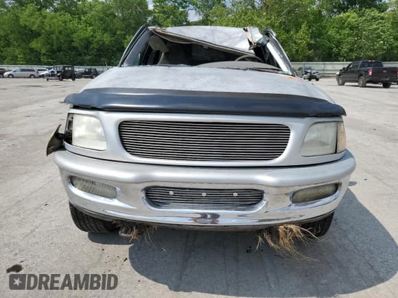 ✅ 1998 Ford F-150 XL • VIN: 2FTRX08L1WCA81688 • Lot: 58185525. Listed on Copart with 185,062 mi. Free auction sales archive from the USA and detailed vehicle history report at DreamBid. Image 5.