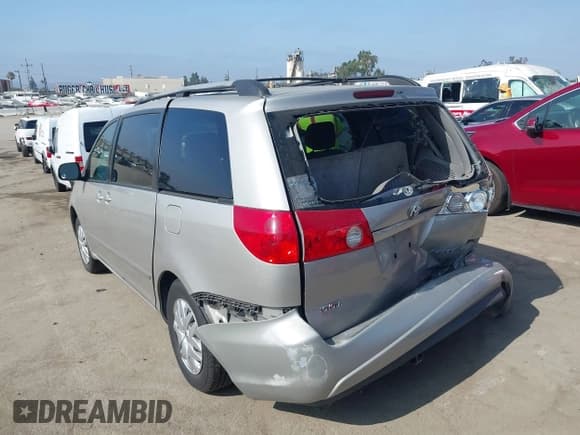 ✅ 2008 Toyota Sienna CE • VIN: 5TDZK23C38S224889 • Lot: 42652031. Listed on IAAI with 189,435 mi. Free auction sales archive from the USA and detailed vehicle history report at DreamBid. Image 3.