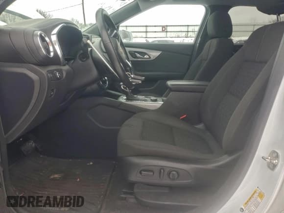 ✅ 2020 Chevrolet Blazer LT • VIN: 3GNKBCRS2LS606834 • Lot: 94318055. Listed on Copart with 56,493 mi. Free auction sales archive from the USA and detailed vehicle history report at DreamBid. Image 7.