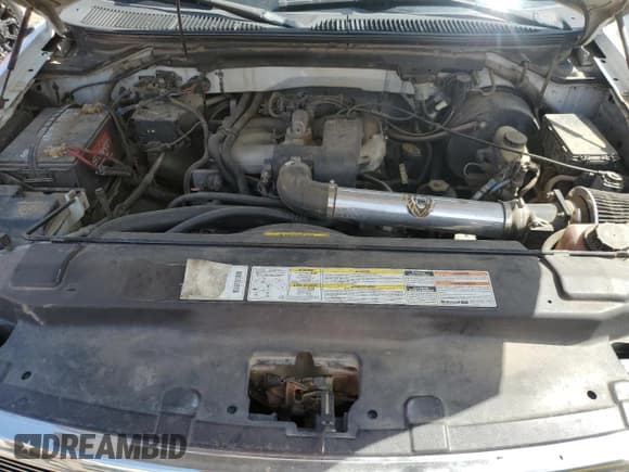 ✅ 2000 Ford F-150 XL • VIN: 1FTZX1728YNB53398 • Lot: 65653155. Wystawiony na Copart z przebiegiem Nie podano. Bezpłatny archiwum sprzedaży aukcyjnych z USA i szczegółowy raport historii pojazdu na DreamBid. Zdjęcie 11.