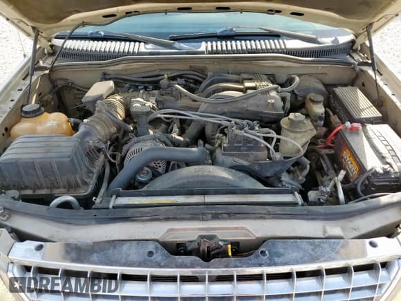 ✅ 2004 Ford Explorer XLT • VIN: 1FMZU63K84ZB20914 • Лот: 71588325. Опубликован ранее на Copart с пробегом 224 685 миль. Бесплатный доступ к архиву аукционных продаж из США и подробный отчёт об истории автомобиля на DreamBid. Изображение 12.