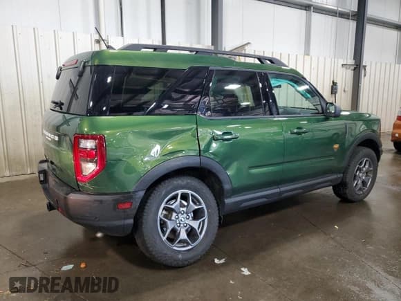 ✅ 2023 Ford Bronco Sport Badlands • VIN: 3FMCR9D99PRD77819 • Lot: 70201725. Wystawiony na Copart z przebiegiem 93 886 mil. Bezpłatny archiwum sprzedaży aukcyjnych z USA i szczegółowy raport historii pojazdu na DreamBid. Zdjęcie 3.