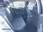 ✅ 2011 Volkswagen Jetta SEL • VIN: 3VWLZ7AJ1BM392342 • Lot: 43675264. Listed on IAAI with 183,001 mi. Free auction sales archive from the USA and detailed vehicle history report at DreamBid. Image 8.