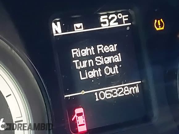 ✅ 2014 Ram 1500 Express • VIN: 1C6RR7FT6ES322409 • Lot: 43579261. Wystawiony na IAAI z przebiegiem 106 328 mil. Bezpłatny archiwum sprzedaży aukcyjnych z USA i szczegółowy raport historii pojazdu na DreamBid. Zdjęcie 15.