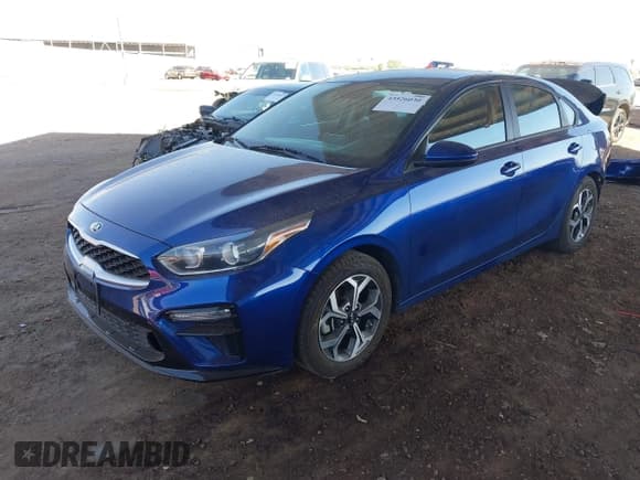 ✅ 2021 Kia Forte LXS • VIN: 3KPF24AD4ME304832 • Lot: 43526030. Wystawiony na IAAI z przebiegiem 112 077 mil. Bezpłatny archiwum sprzedaży aukcyjnych z USA i szczegółowy raport historii pojazdu na DreamBid. Zdjęcie 2.