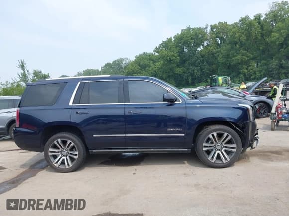 ✅ 2018 GMC Yukon Denali • VIN: 1GKS2CKJ5JR209326 • Lot: 42897764. Listed on IAAI with 105,252 mi. Free auction sales archive from the USA and detailed vehicle history report at DreamBid. Image 13.