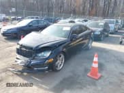 ✅ 2013 Mercedes-Benz C 250 • VIN: WDDGJ4HB2DG074824 • Lot: 41095296. Wystawiony na IAAI z przebiegiem 178 561 mil. Bezpłatny archiwum sprzedaży aukcyjnych z USA i szczegółowy raport historii pojazdu na DreamBid. Zdjęcie 2.