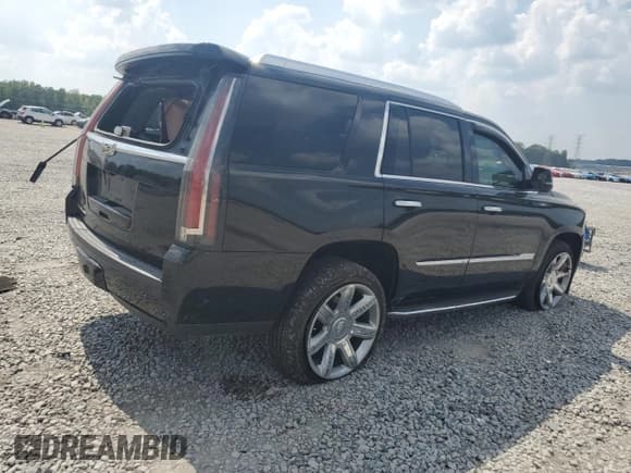 ✅ 2019 Cadillac Escalade Luxury • VIN: 1GYS4BKJ7KR330502 • Lot: 81399135. Listed on Copart with 108,182 mi. Free auction sales archive from the USA and detailed vehicle history report at DreamBid. Image 3.
