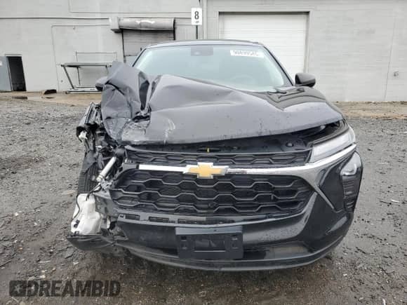 2024 Chevrolet Trax LS с VIN KL77LFE23RC077876, выставлен на аукционе Copart как лот 90899545 с пробегом 17 067 миль миль и Чистый • Clean title. История ставок и продаж доступна на DreamBid. Изображение 5.