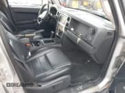 ✅ 2009 Jeep Commander Sport • VIN: 1J8HG48K39C553953 • Lot: 41863115. Listed on IAAI with 175,461 mi. Free auction sales archive from the USA and detailed vehicle history report at DreamBid. Image 5.