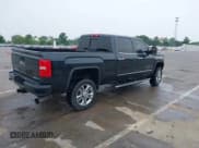 ✅ 2017 GMC Sierra 2500HD Denali • VIN: 1GT12UEY9HF107061 • Лот: 42492536. Опубликован ранее на IAAI с пробегом 180 148 миль. Бесплатный доступ к архиву аукционных продаж из США и подробный отчёт об истории автомобиля на DreamBid. Изображение 4.