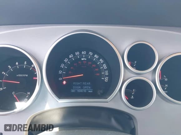 ✅ 2008 Toyota Sequoia Limited • VIN: 5TDZY68A48S001712 • Lot: 42338560. Wystawiony na IAAI z przebiegiem 164 616 mil. Bezpłatny archiwum sprzedaży aukcyjnych z USA i szczegółowy raport historii pojazdu na DreamBid. Zdjęcie 7.