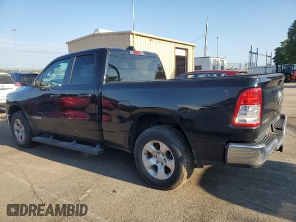✅ 2021 Ram 1500 Big Horn • VIN: 1C6RRFBG8MN562447 • Lot: 70876225. Wystawiony na Copart z przebiegiem 58 693 mil. Bezpłatny archiwum sprzedaży aukcyjnych z USA i szczegółowy raport historii pojazdu na DreamBid. Zdjęcie 2.