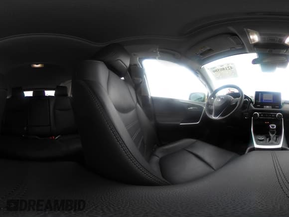 ✅ 2024 Toyota RAV4 Hybrid XLE Premium • VIN: 4T3B6RFV6RU159449 • Lot: 42180580. Wystawiony na IAAI z przebiegiem 17 930 mil. Bezpłatny archiwum sprzedaży aukcyjnych z USA i szczegółowy raport historii pojazdu na DreamBid. Zdjęcie 18.