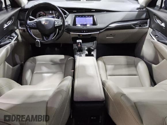 ✅ 2019 Cadillac XT4 FWD Luxury • VIN: 1GYAZAR42KF181781 • Лот: 89523485. Опубликован ранее на Copart с пробегом 59 749 миль. Бесплатный доступ к архиву аукционных продаж из США и подробный отчёт об истории автомобиля на DreamBid. Изображение 8.