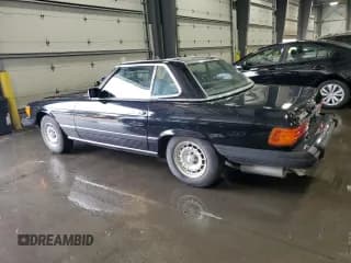 ✅ 1984 Mercedes-Benz 380 SL • VIN: WDBBA45A2EA006011 • Lot: 87012495. Wystawiony na Copart z przebiegiem 59 224 mil. Bezpłatny archiwum sprzedaży aukcyjnych z USA i szczegółowy raport historii pojazdu na DreamBid. Zdjęcie 2.