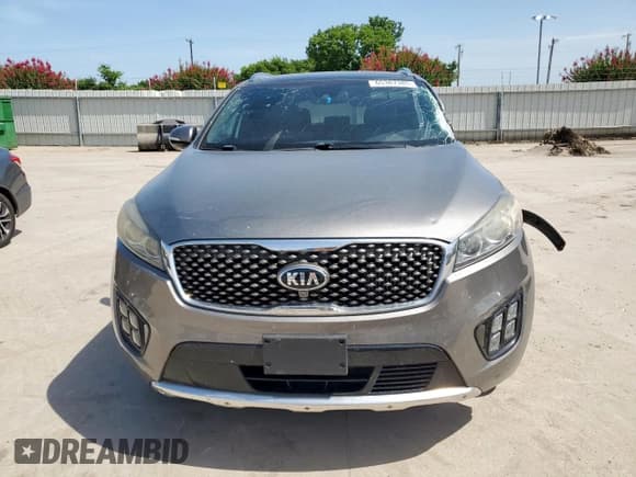 ✅ 2016 Kia Sorento SXL • VIN: 5XYPK4A11GG027378 • Lot: 65387385. Listed on Copart with 101,208 mi. Free auction sales archive from the USA and detailed vehicle history report at DreamBid. Image 5.