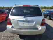2006 Toyota Highlander с VIN JTEGD21A860135012, выставлен на аукционе Copart как лот 71656175 с пробегом Не указан миль и Списание • Salvage title. История ставок и продаж доступна на DreamBid. Изображение 6.